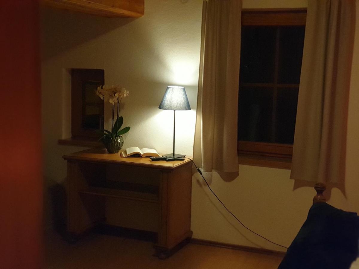 Emilia Apartment *
